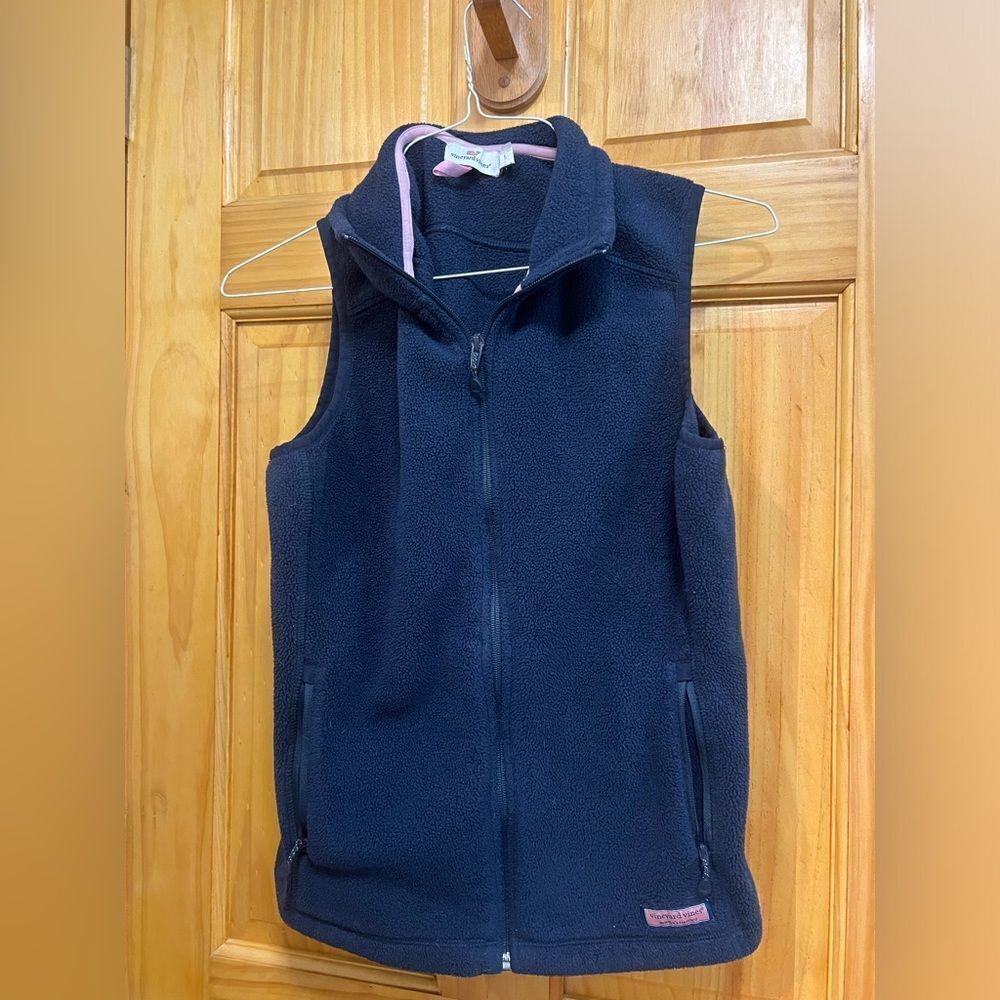 Vineyard Vines size S navy fleece zip up vest
